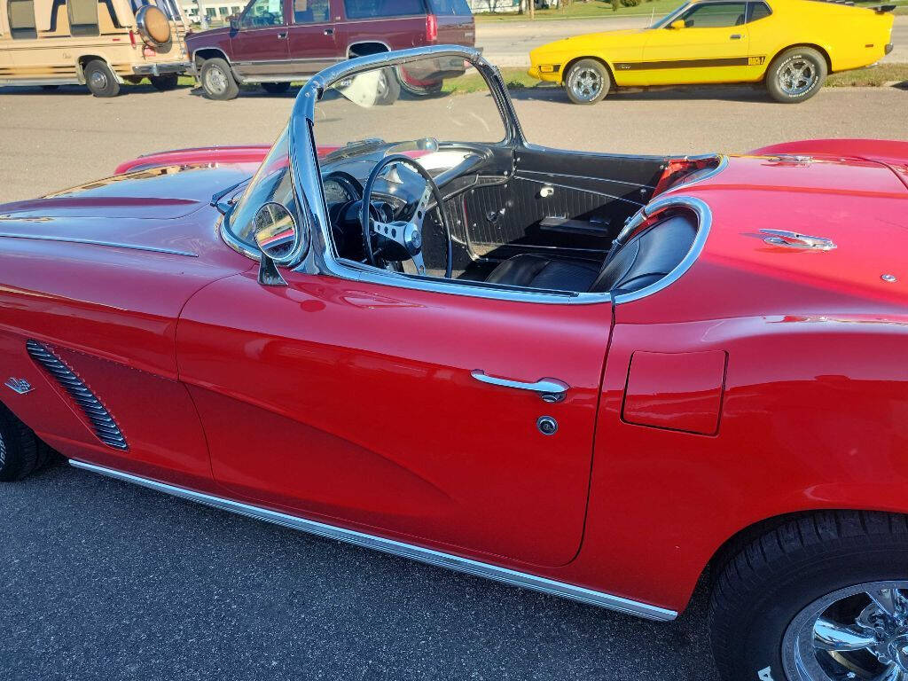 1962 Chevrolet Corvette 32