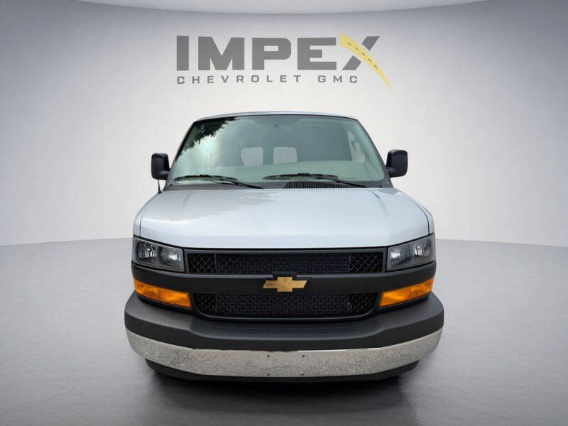 2026 Chevrolet Express Cargo Work Van - Photo 8