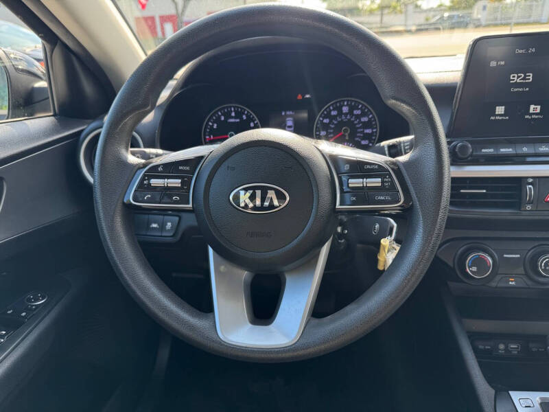 2021 Kia Forte LXS photo 26