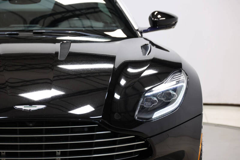 2018 Aston Martin DB11 V12