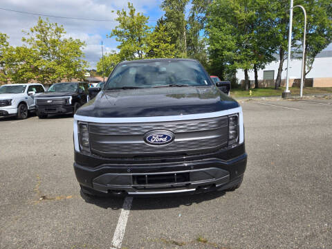 2025 Ford F-150 Lightning Lariat