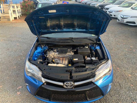 2017 Toyota Camry SE