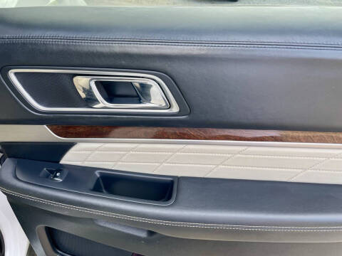 2016 Ford Explorer Platinum