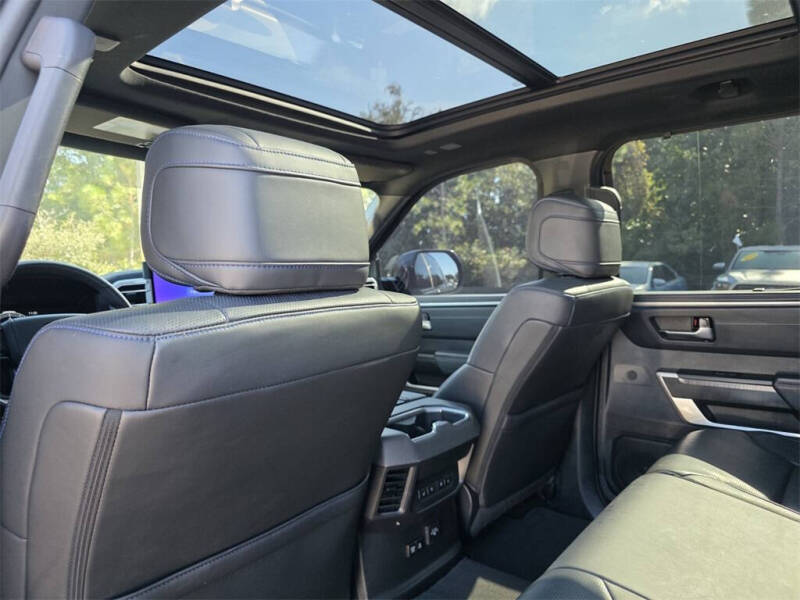 2023 Toyota Tundra Platinum HV