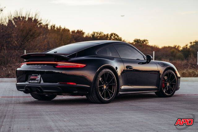2019 Porsche 911 Carrera 4S