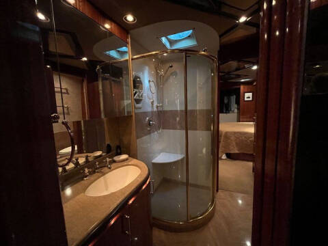 2005 Prevost XL2