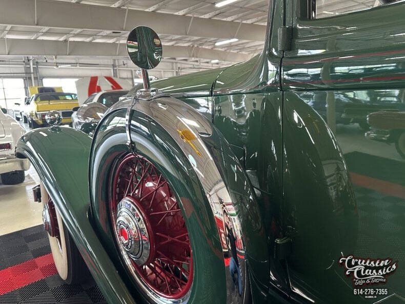 1932 Packard 902 Straight Eight Coupe