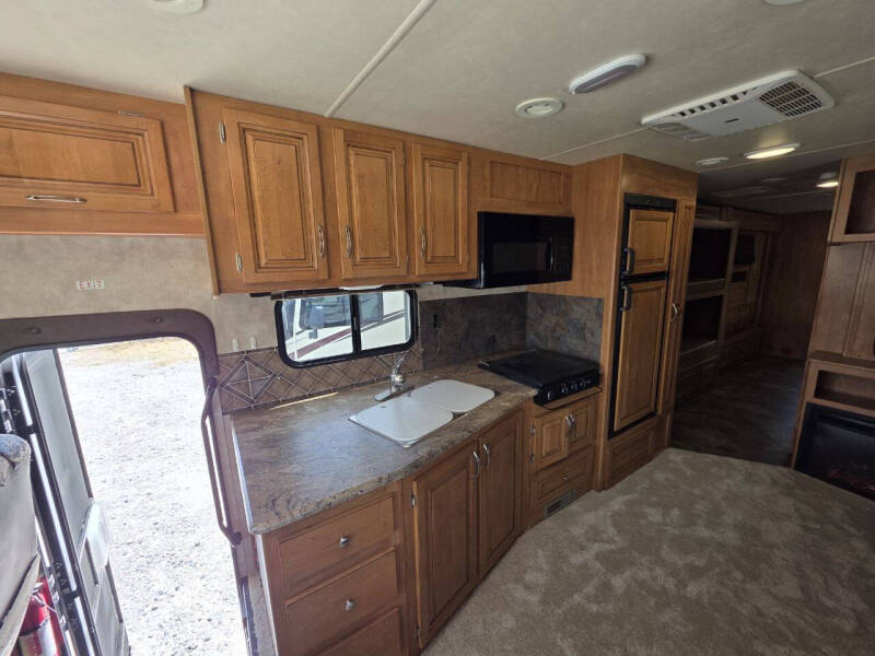 2017 NeXus RV MAYBACH