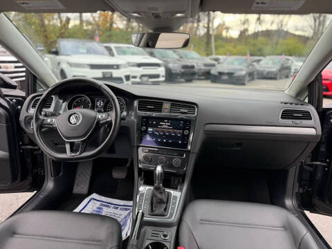 2019 Volkswagen Golf SportWagen