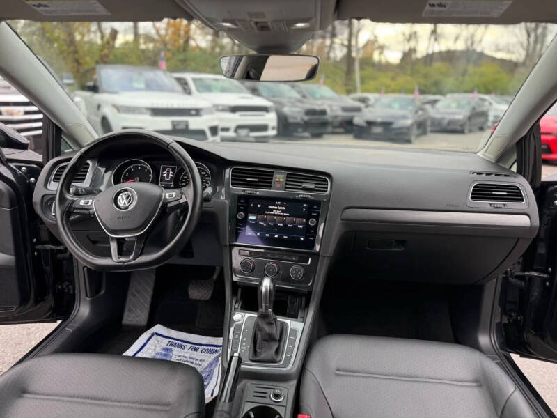 2019 Volkswagen Golf SportWagen