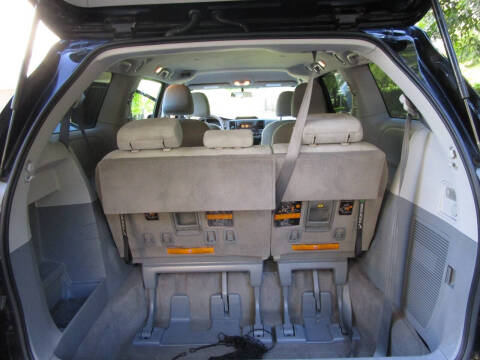 2012 Toyota Sienna Base 7-Passenger