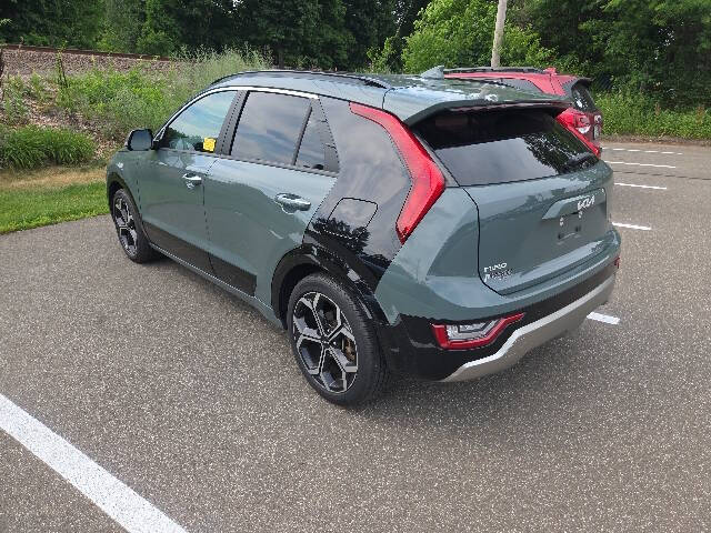 2023 Kia Niro SX