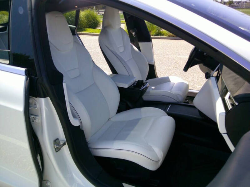 2017 Tesla Model S