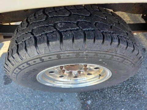 2005 Ford E-Series E-250