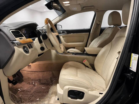 2011 Lincoln MKS
