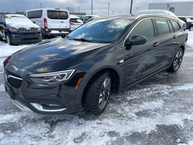 2018 Buick Regal TourX Essence