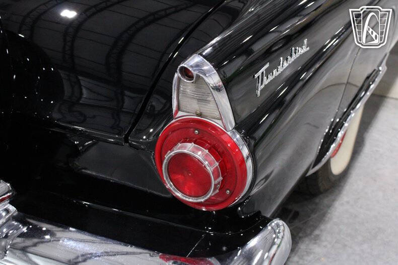 1956 Ford Thunderbird