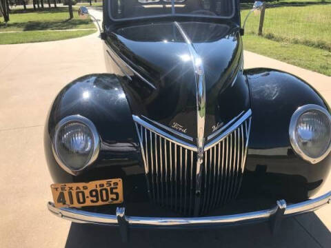 1939 Ford Deluxe