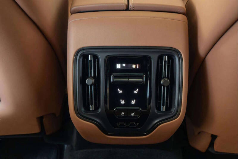 2026 Aston Martin DBX S