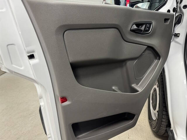 2022 Ford Transit