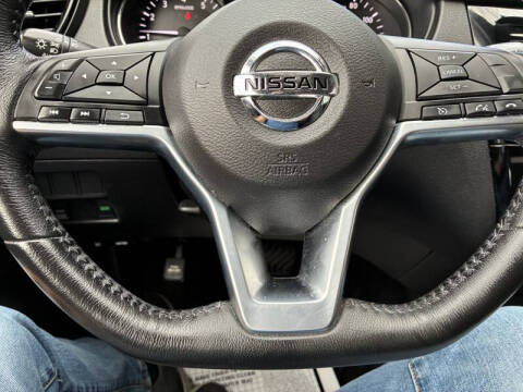 2017 Nissan Rogue Sport SV