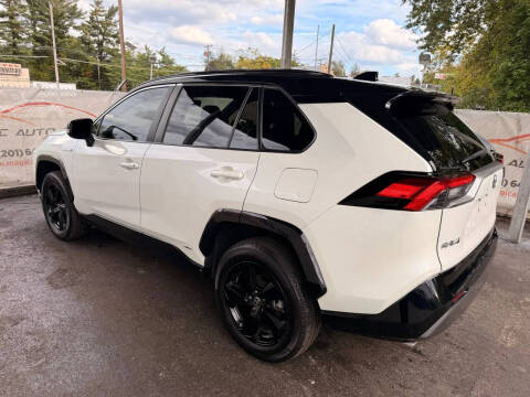2021 Toyota RAV4 Hybrid XSE