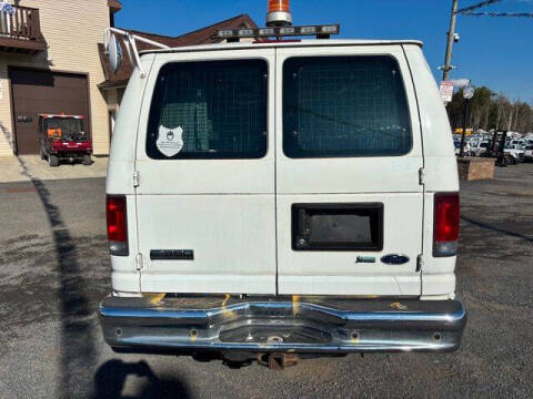 2013 Ford E-Series E-350 SD