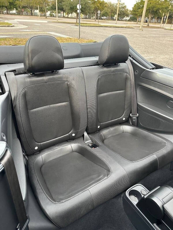 2014 Volkswagen Beetle Convertible 1.8T