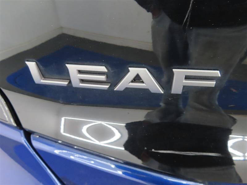 2023 Nissan LEAF S