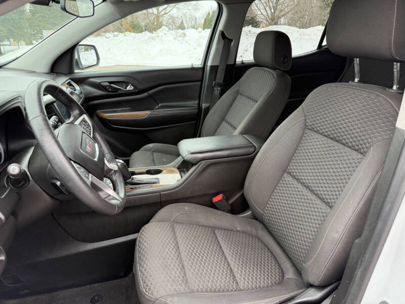 2017 GMC Acadia SLE-1