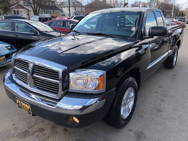 2005 Dodge Dakota SLT