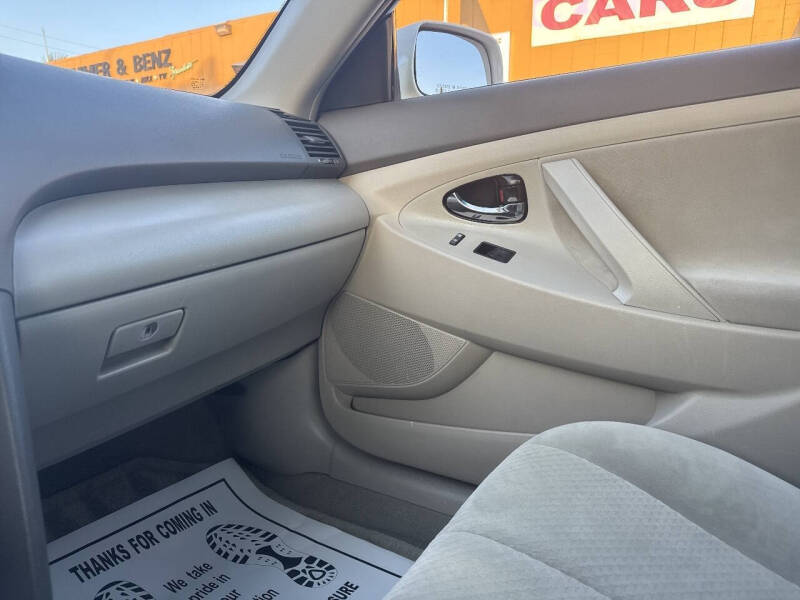 2009 Toyota Camry LE