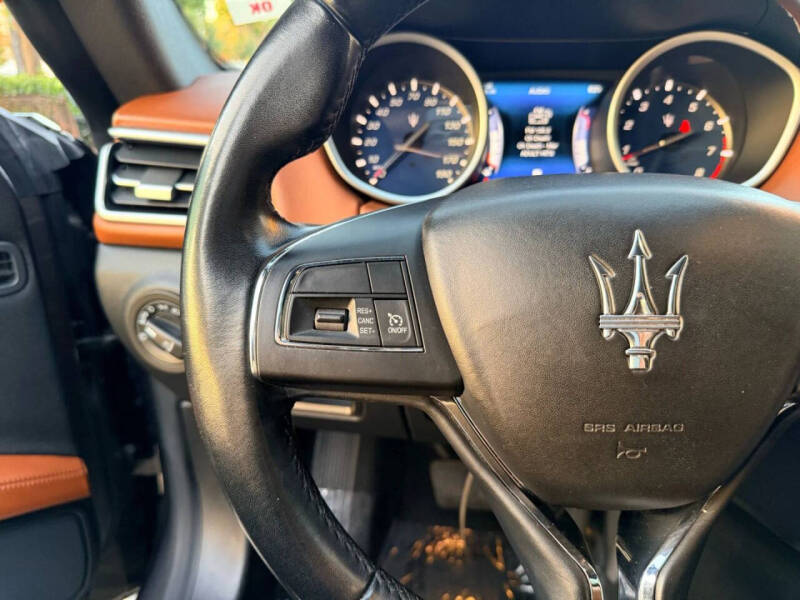 2017 Maserati Ghibli