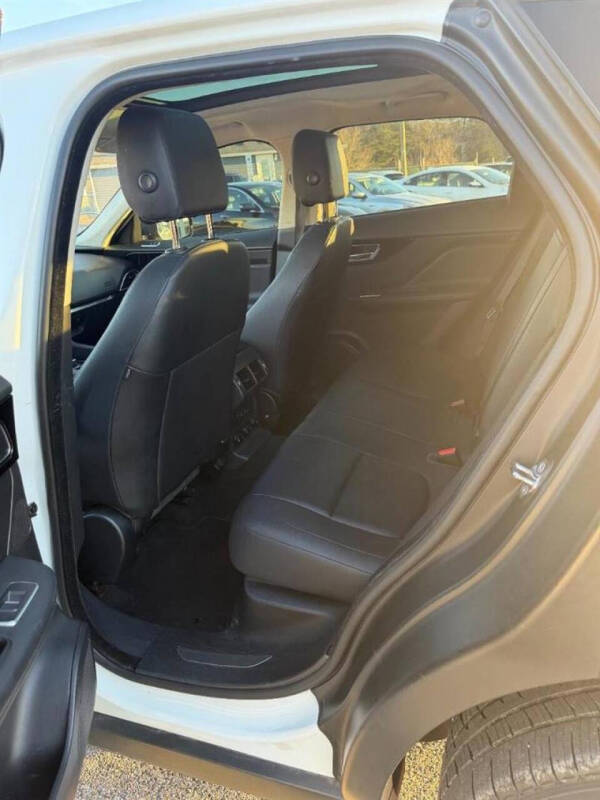 2019 Jaguar F-PACE 25t Premium