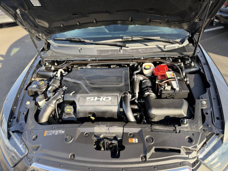 2016 Ford Taurus SHO