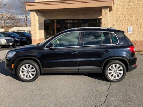 2009 Volkswagen Tiguan for sale at GREAT DEAL AUTO SALES in Center Line MI