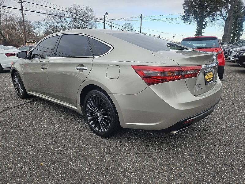 2016 Toyota Avalon XLE Touring photo 5