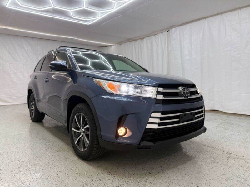 2017 Toyota Highlander SE