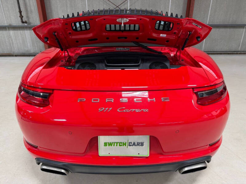 2018 Porsche 911 Carrera