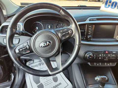2017 Kia Sorento LX