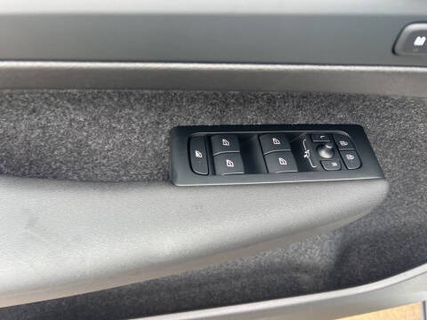 2026 Volvo XC40 B5 Core