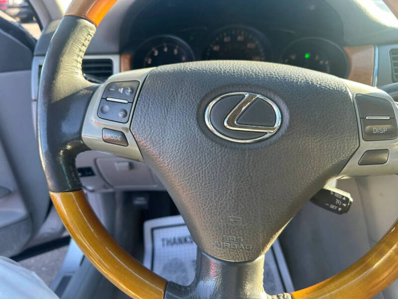 2005 Lexus ES 330