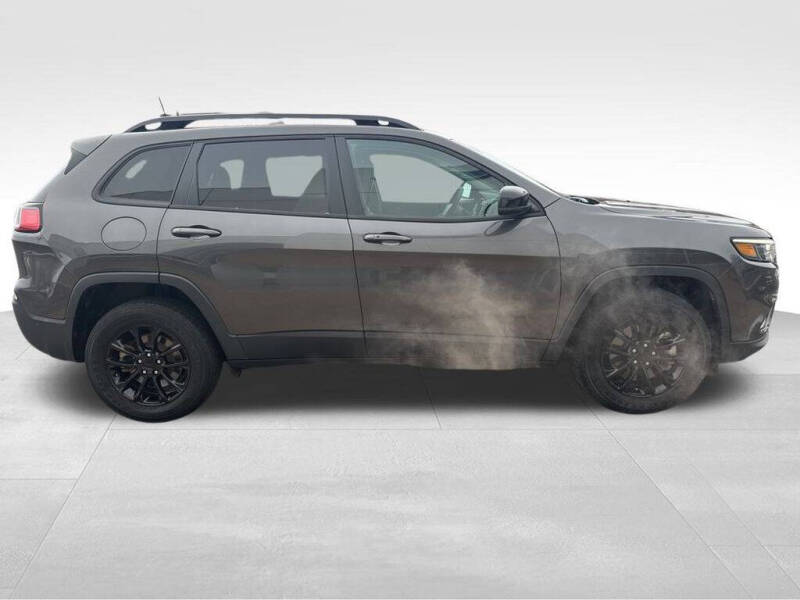 2023 Jeep Cherokee Altitude Lux