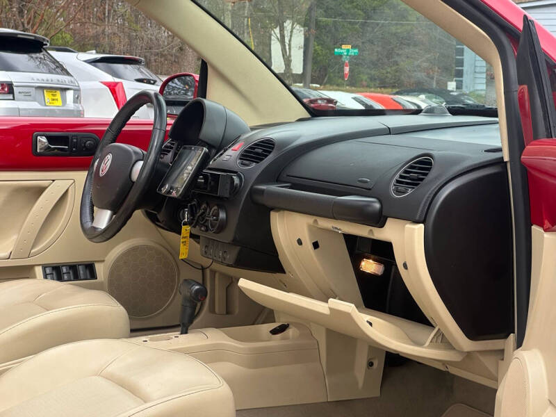 2009 Volkswagen New Beetle Convertible Base PZEV