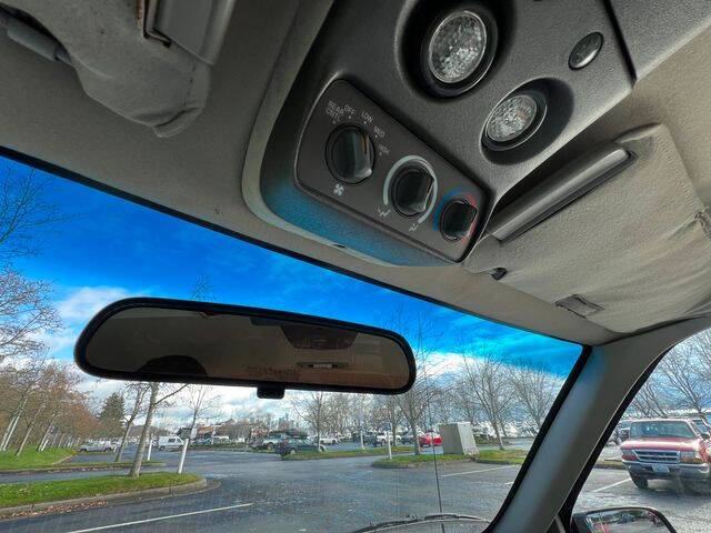 1993 GMC Suburban K2500