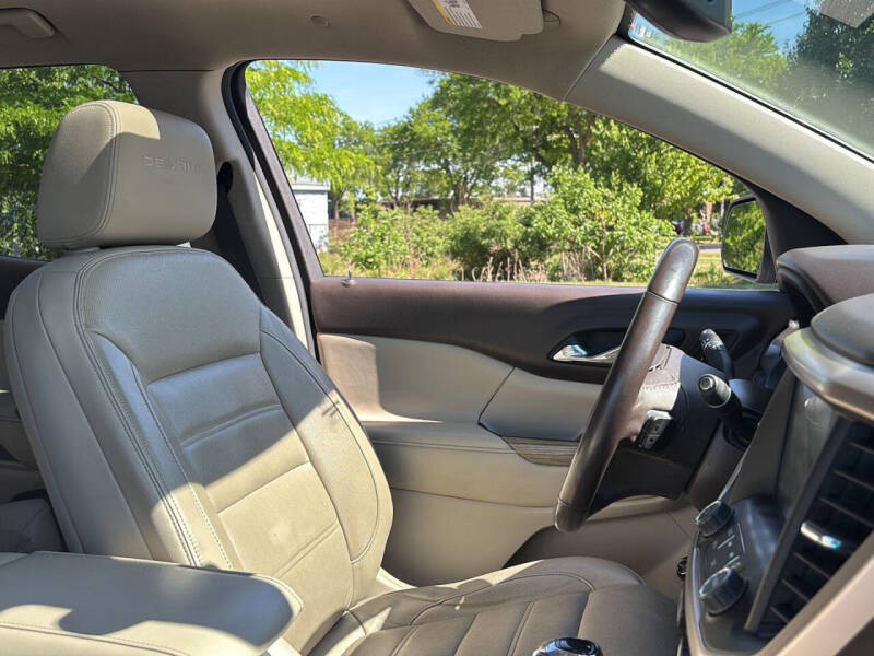 2017 GMC Acadia Denali