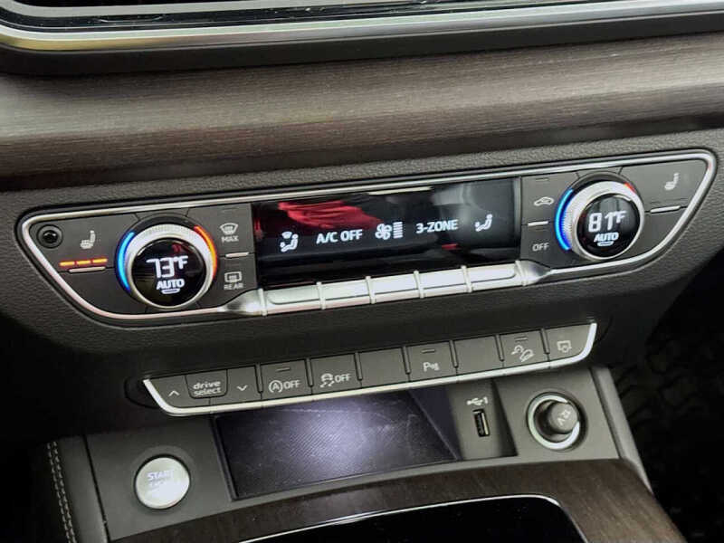 2023 Audi Q5 quattro Premium Plus 40 TFSI