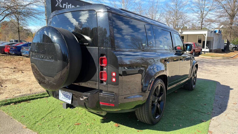 2024 Land Rover Defender 130 P400 X-Dynamic SE