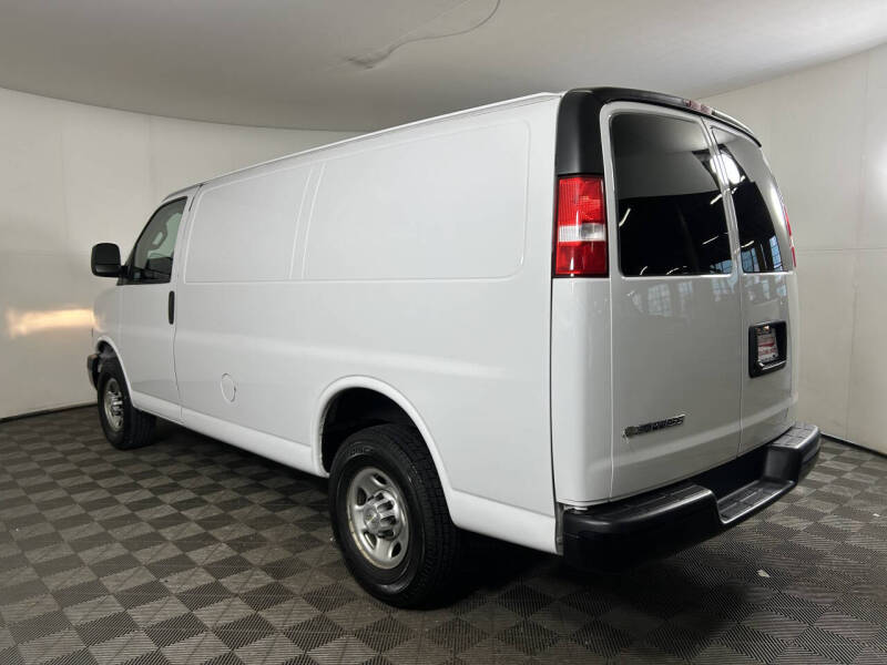 2021 Chevrolet Express 2500