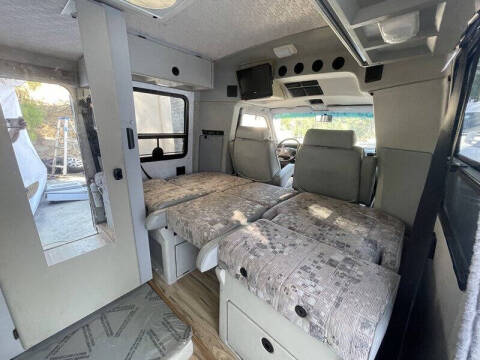 2004 Winnebago Rialta 22QD